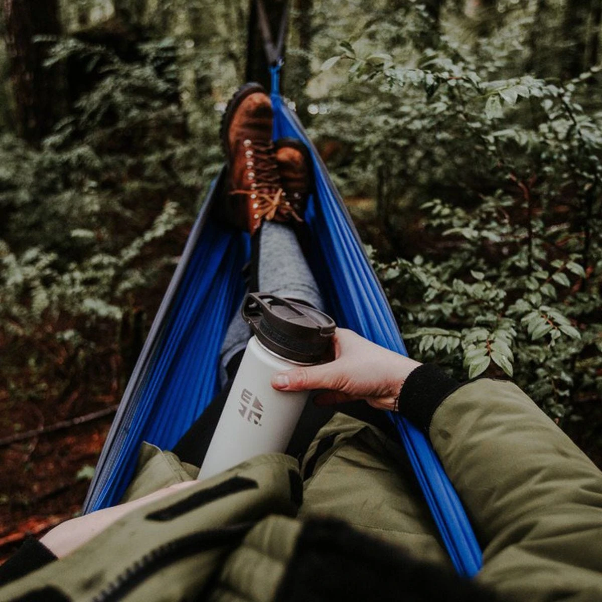 Earthwell Roaster Loop Vacuum Bottle 592ml Aqua Blue 4 Earthwell Roaster Loop Vacuum Bottle 592ml Aqua Blue - Image 2